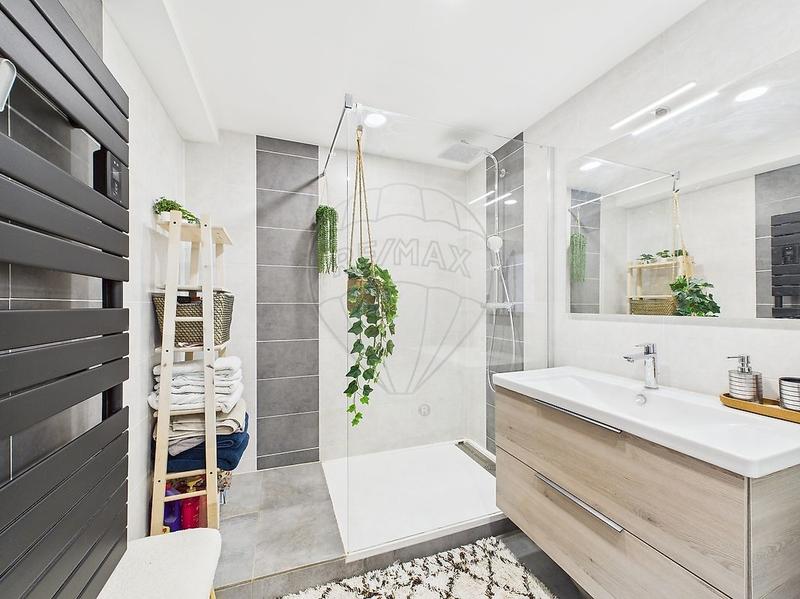 Appartement - 83 m² - 3 pièces