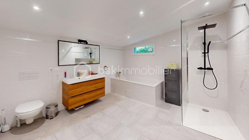 Maison - 155 m² - 5 pièces