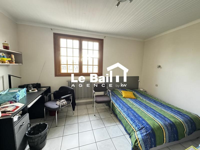 Maison - 180 m² - 8 pièces