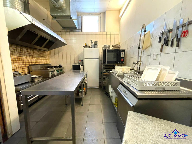 Local commercial - 160 m²