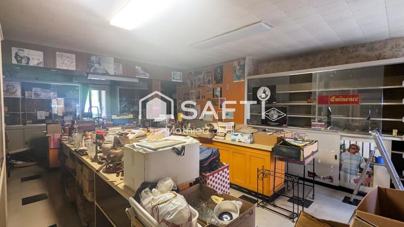 Maison - 275 m² - 9 pièces