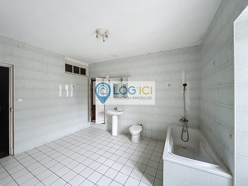 Maison - 205 m² - 8 pièces