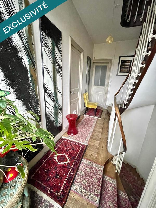 Maison - 200 m² - 10 pièces