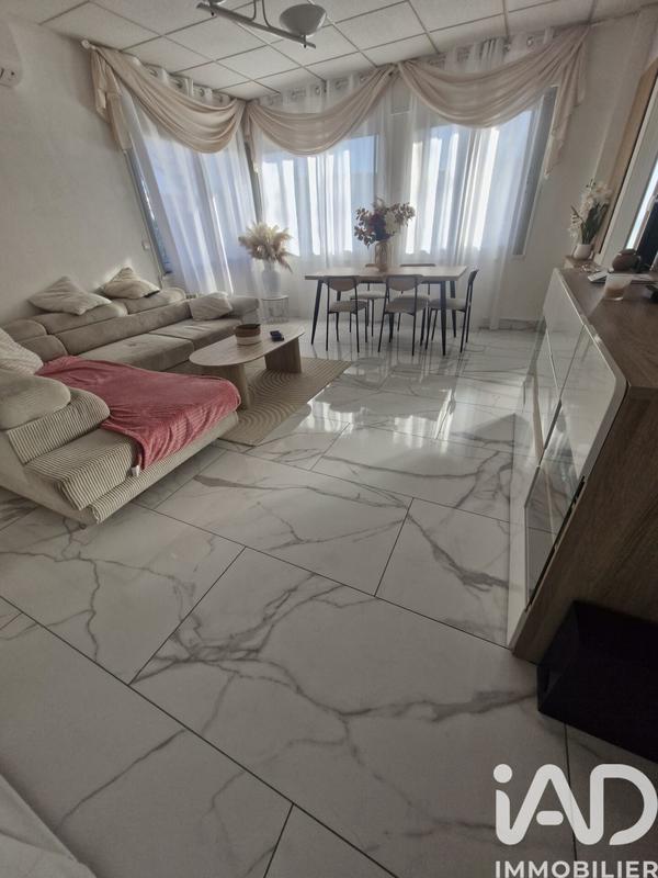 Maison - 230 m² - 6 pièces