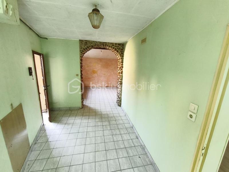 Maison - 99 m² - 5 pièces