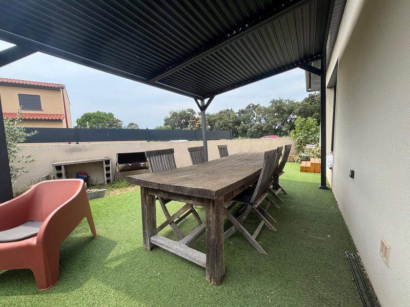 Maison - 95 m² - 4 pièces