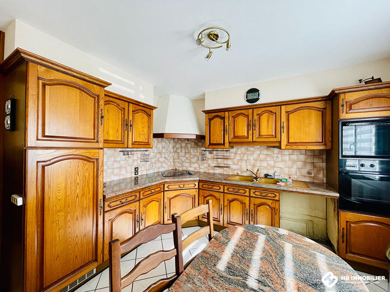 Maison - 196 m² - 11 pièces