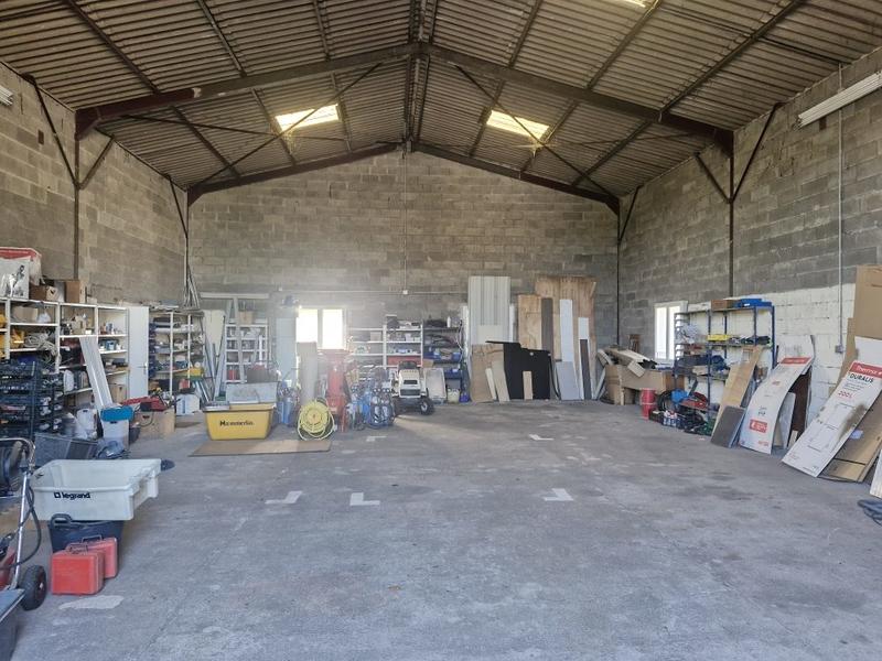 Local commercial - 210 m²