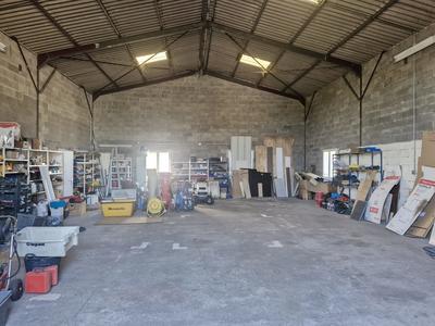 Local commercial - 210 m²
