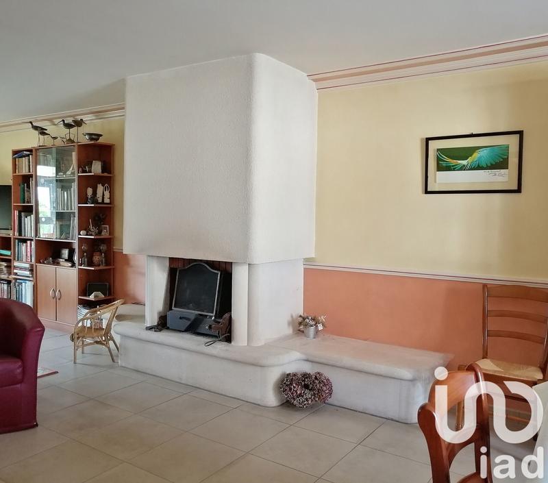 Maison - 232 m² - 10 pièces