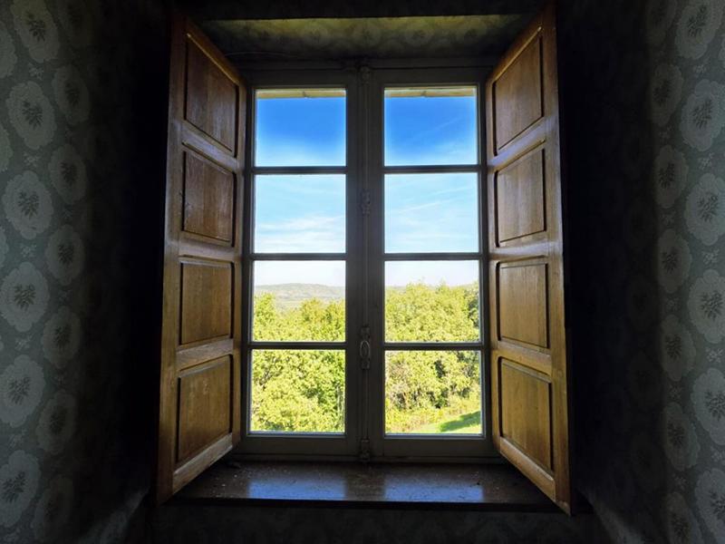 Maison - 235 m² - 4 pièces