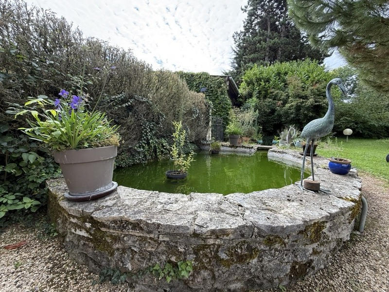 Maison - 276 m² - 9 pièces