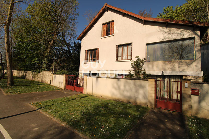 Maison - 184 m² - 8 pièces