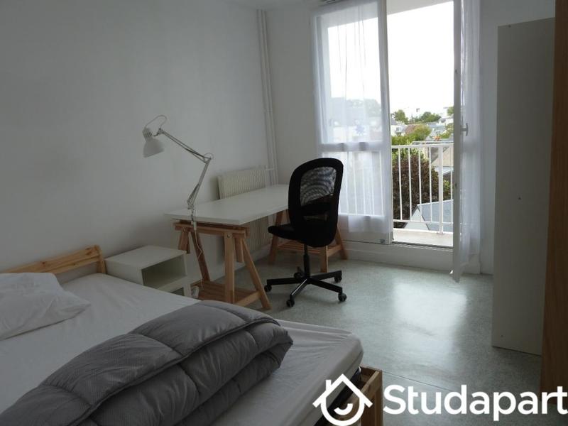 Chambre - 9 m² - 1 pièce