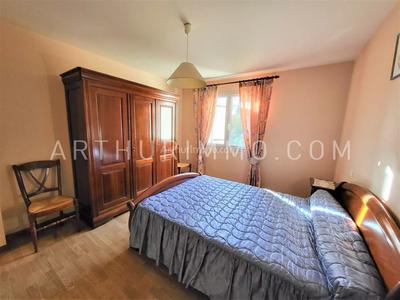 Maison - 104 m² - 4 pièces