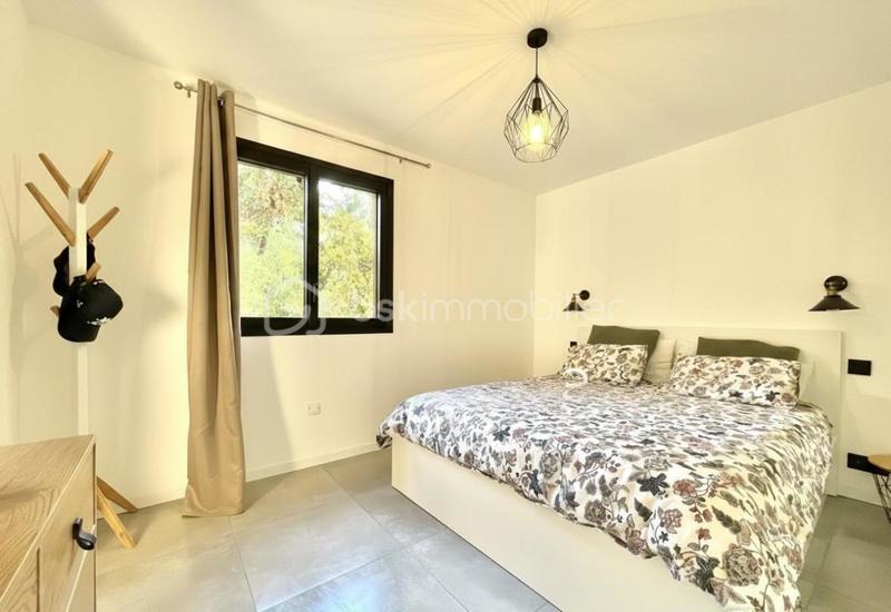 Appartement - 80 m² - 3 pièces