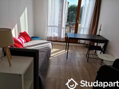 Chambre - 10 m² - 1 pièce