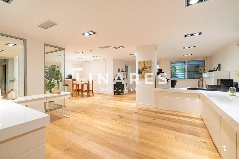 Bureau - 129 m² - 4 pièces