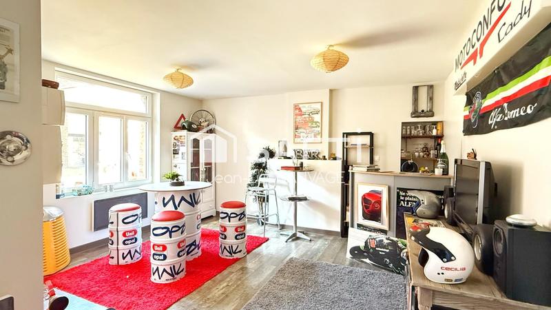 Maison - 240 m² - 12 pièces