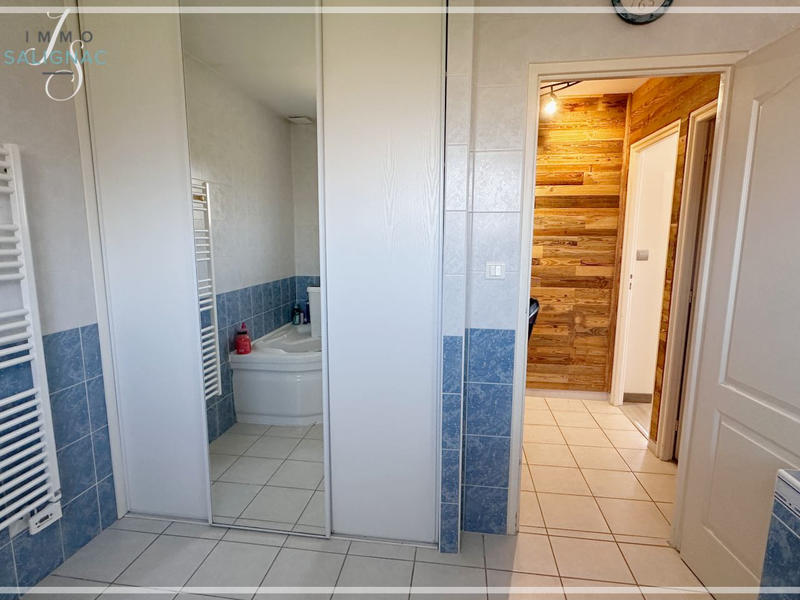 Maison - 140 m² - 5 pièces