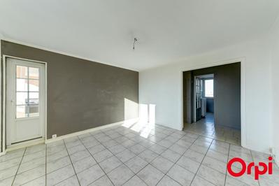 Appartement - 80 m² - 4 pièces