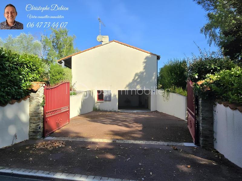 Maison traditionnelle - 106 m² - 5 pièces