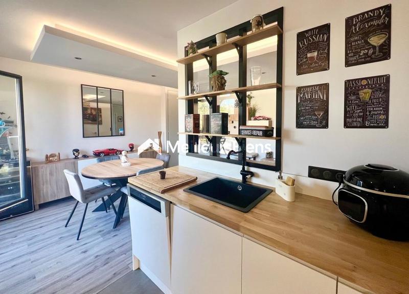 Appartement - 77 m² - 4 pièces