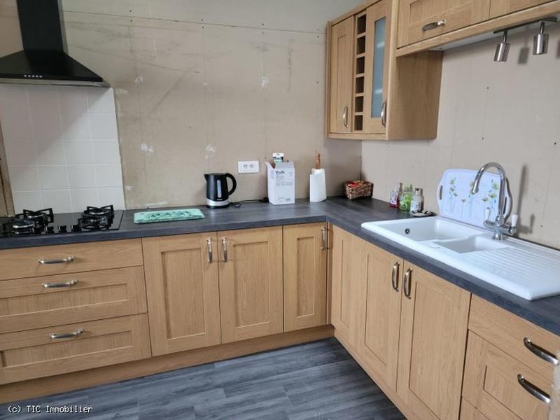 Maison ancienne - 141 m² - 6 pièces