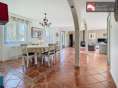 Maison - 174 m² - 7 pièces