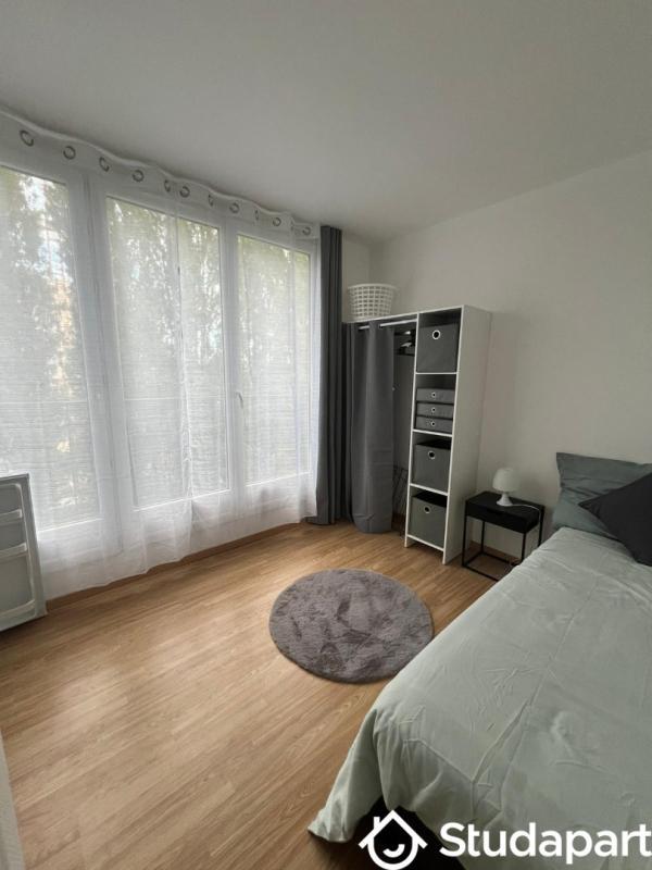 Chambre - 13 m² - 1 pièce