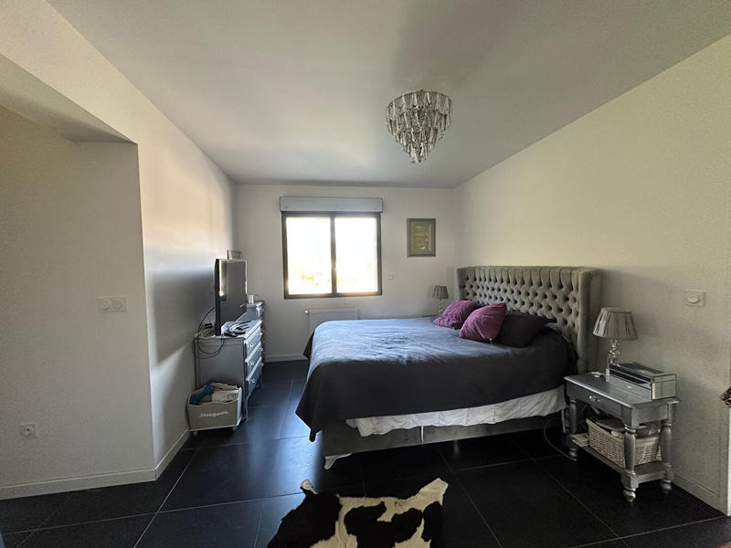 Maison - 380 m² - 7 pièces