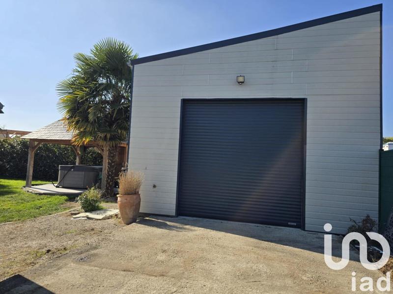 Maison - 166 m² - 8 pièces