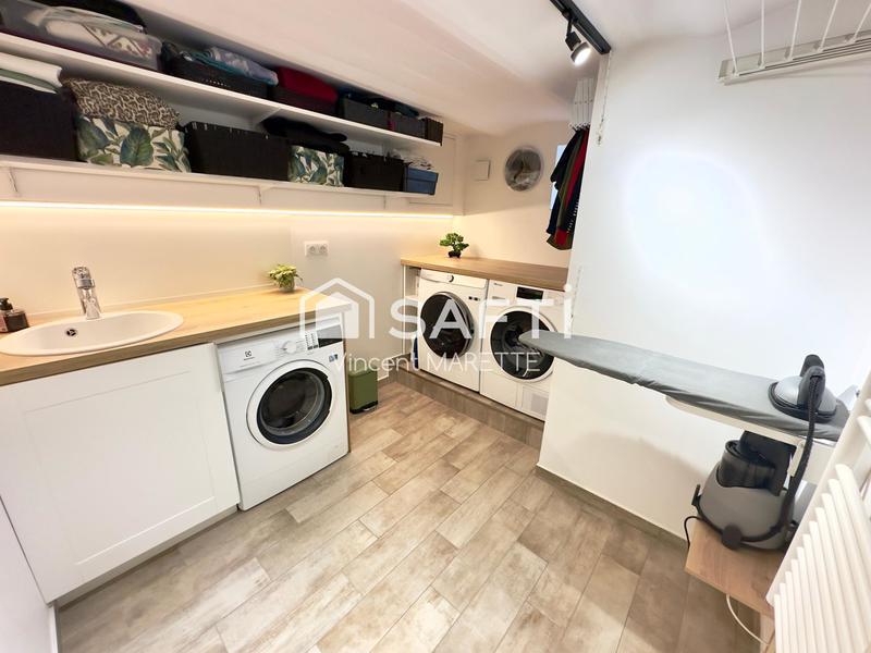 Maison - 199 m² - 8 pièces