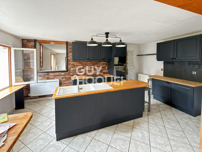 Maison - 189 m² - 7 pièces