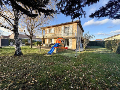 Maison - 120 m² - 5 pièces