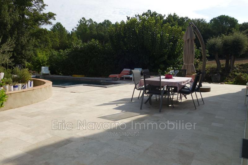 Propriété - 250 m² - 8 pièces