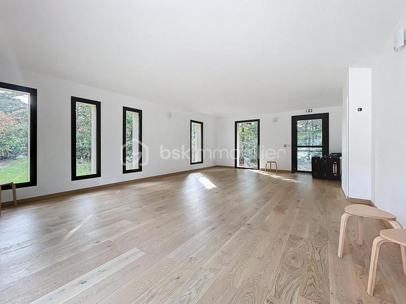 Local commercial - 430 m² - 9 pièces