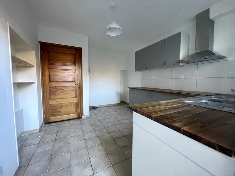 Appartement - 60 m² - 2 pièces