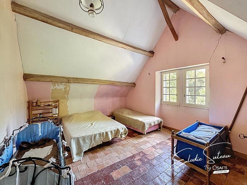 Maison - 270 m² - 10 pièces