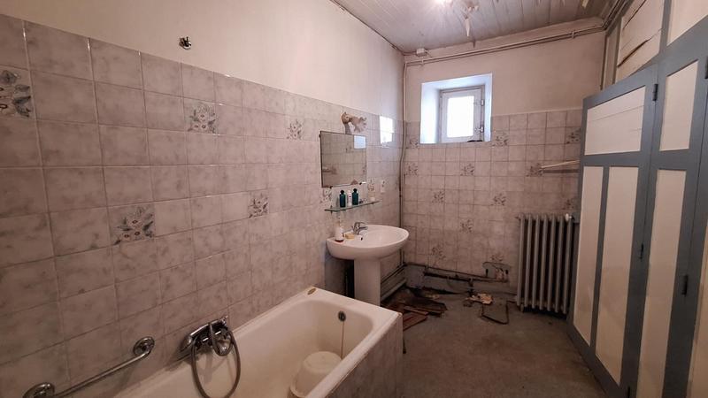 Maison - 180 m² - 6 pièces