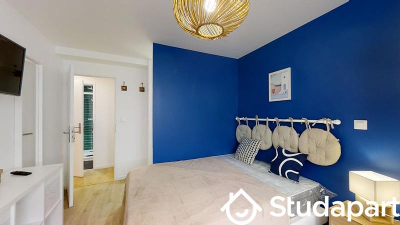 Chambre - 11 m² - 1 pièce