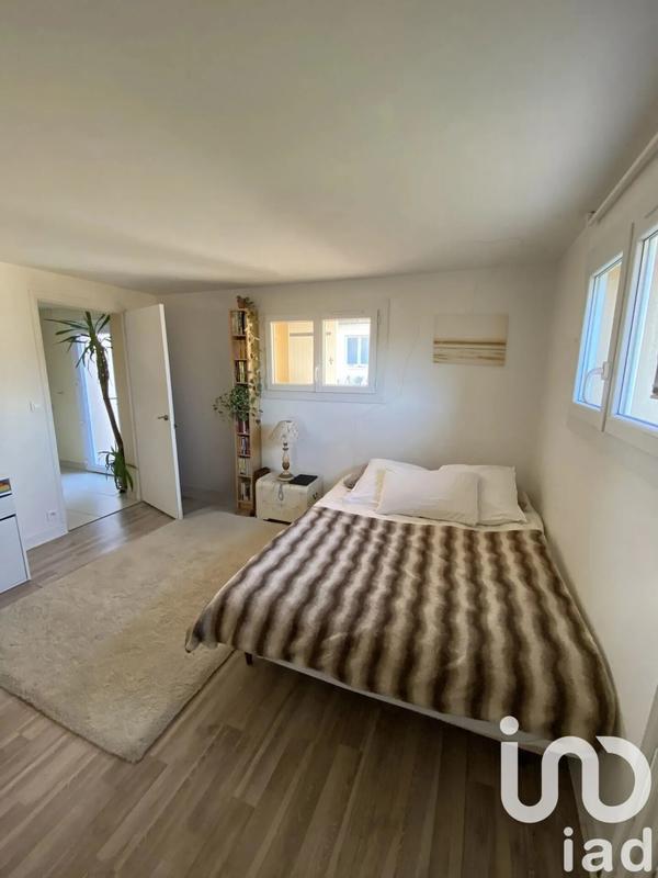 Maison - 186 m² - 8 pièces