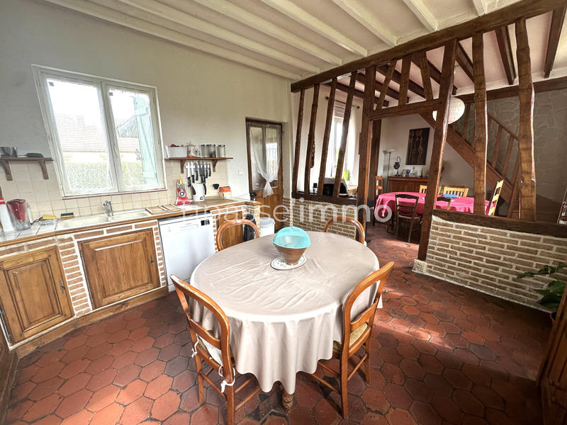 Maison - 104 m² - 4 pièces