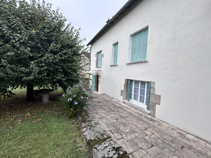 Maison - 143 m² - 7 pièces