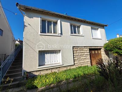 Maison - 130 m² - 5 pièces