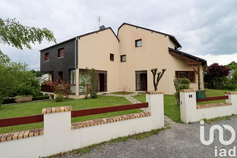 Maison de maîtres - 230 m² - 9 pièces