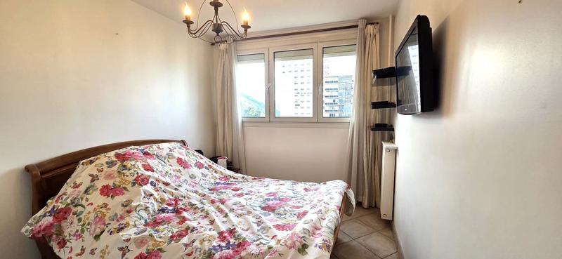 Appartement - 79 m² - 4 pièces