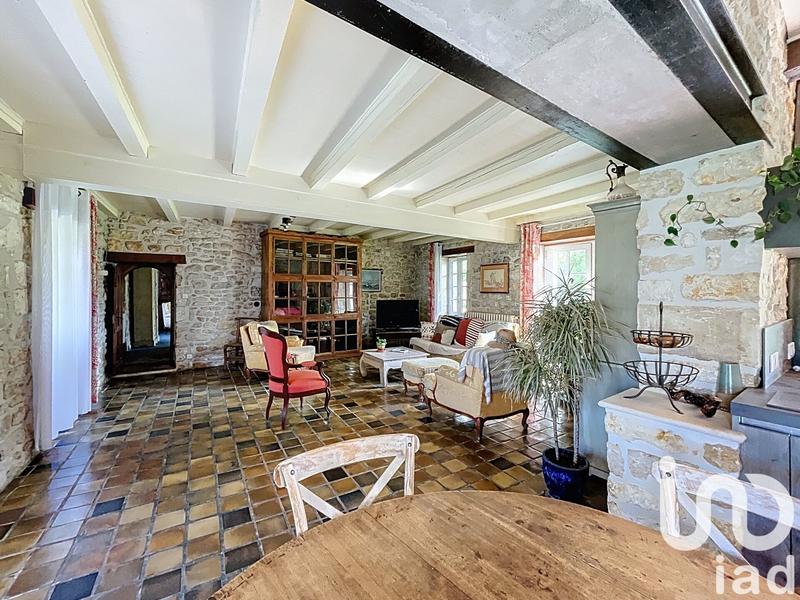 Maison - 407 m² - 21 pièces