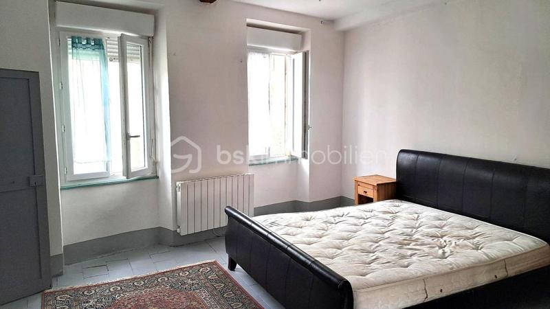 Maison ancienne - 253 m² - 9 pièces