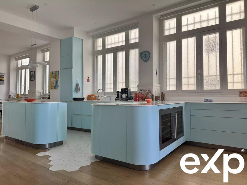 Appartement - 153 m² - 6 pièces